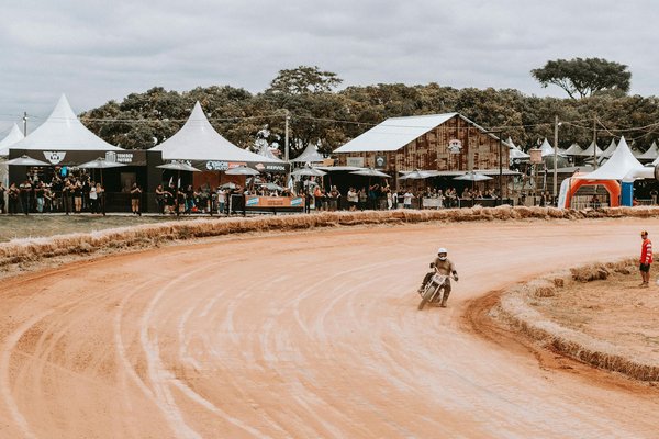 Découvrez comment le système Start and Stop révolutionne la conduite urbaine et réduit l'impact environnemental